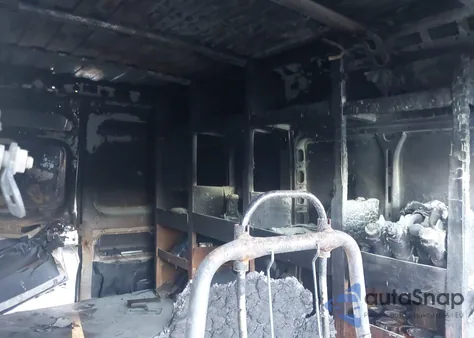 2018 Ram Promaster 2500 High Roof 136 Wb из США, поврежденный, VIN 3C6TRVCG8JE138944